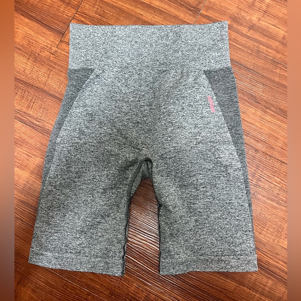 Gymshark gray flex cycling shorts